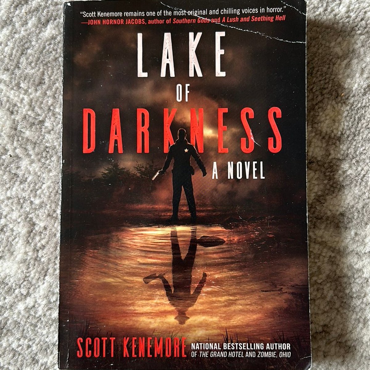 Lake of Darkness by Scott Kenemore, Paperback Pangobooks