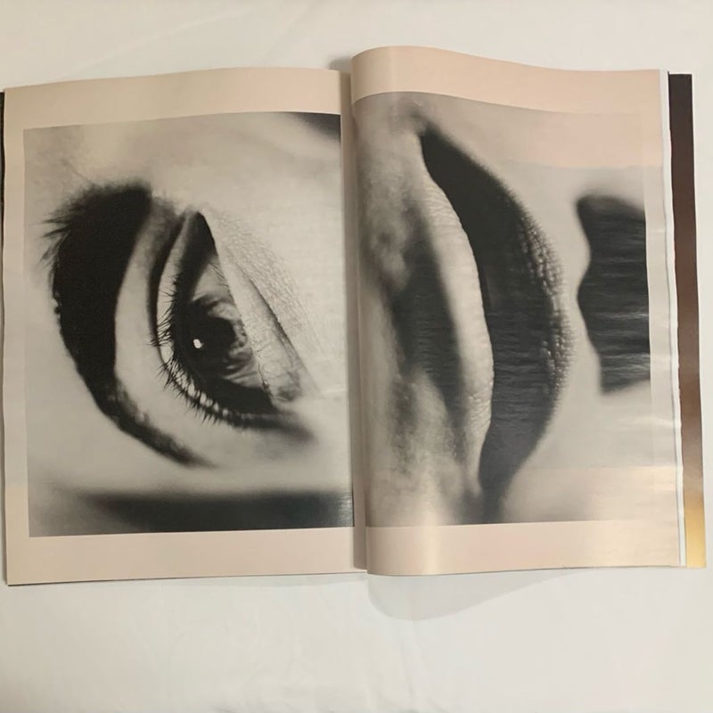 W Magazine Emma Stone “The Art Issue” Issue Volume 6 2023