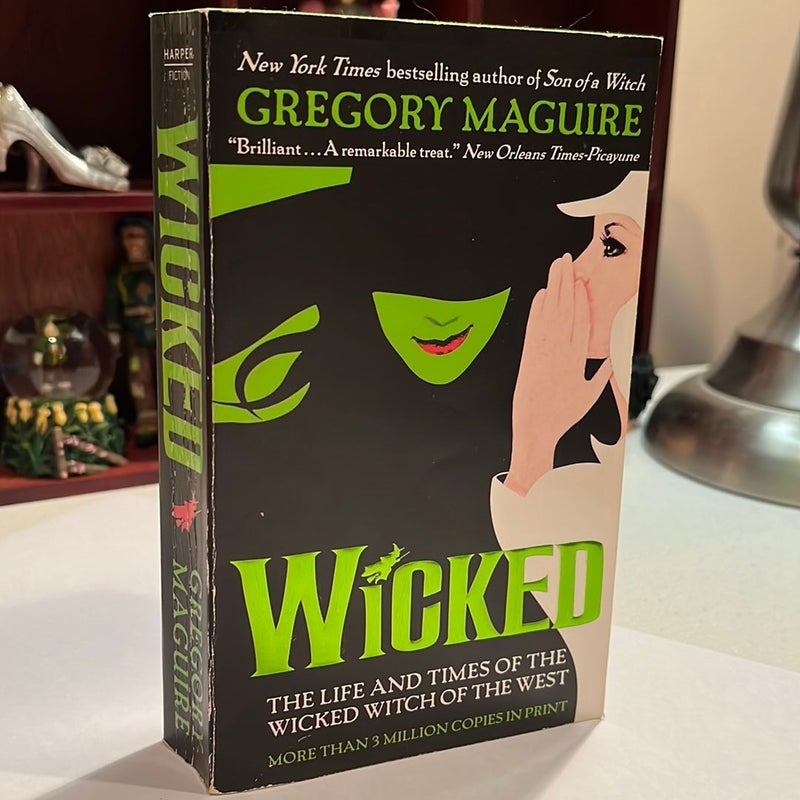 Wicked - 3 books series ~ 50% off now