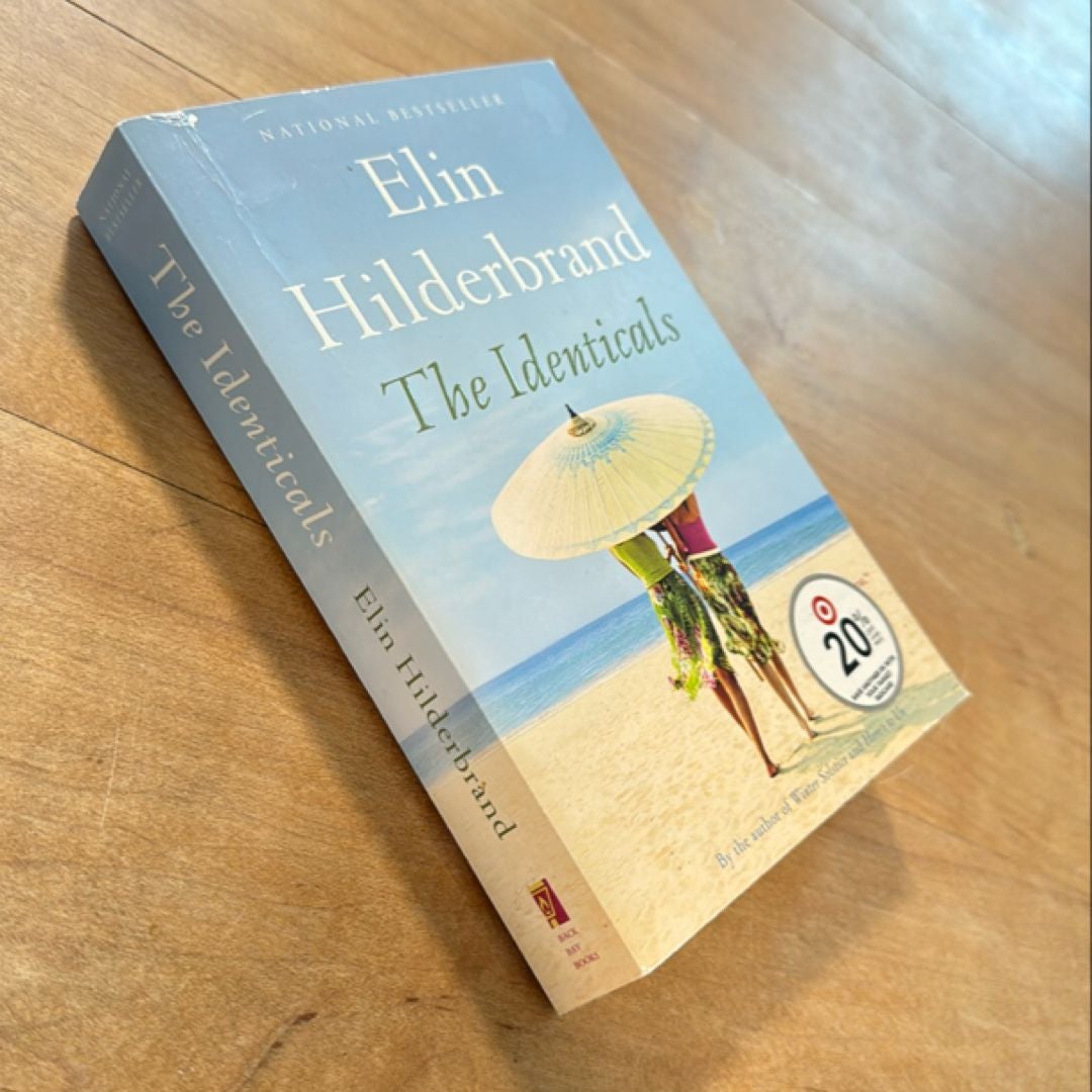 The Identicals by Elin Hilderbrand, Paperback Pangobooks