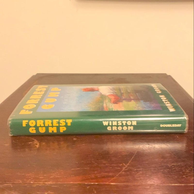 FORREST GUMP- Early Hardcover!