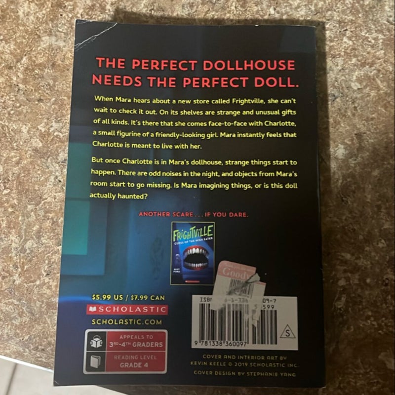 Don't Let the Doll In (Frightville #1)