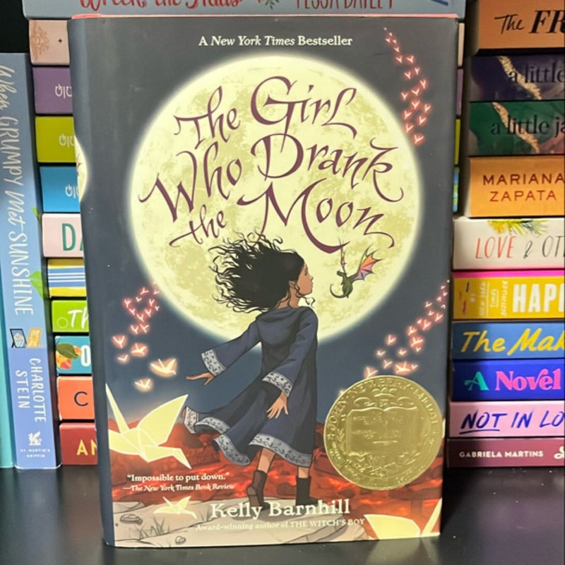 The Girl Who Drank the Moon (Winner of the 2017 Newbery Medal)