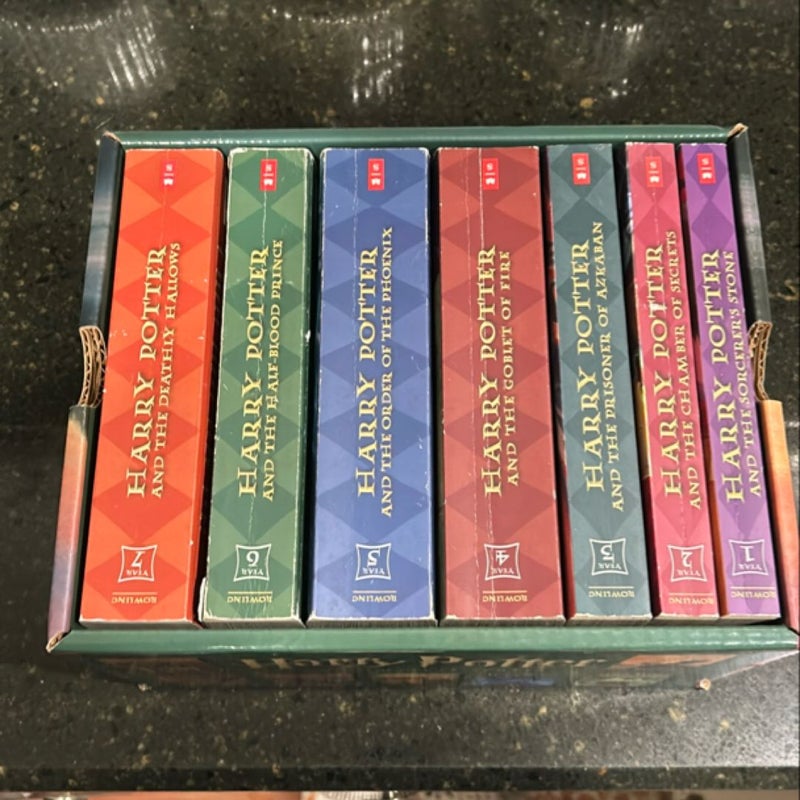 Harry Potter Paperback Boxset #1-7