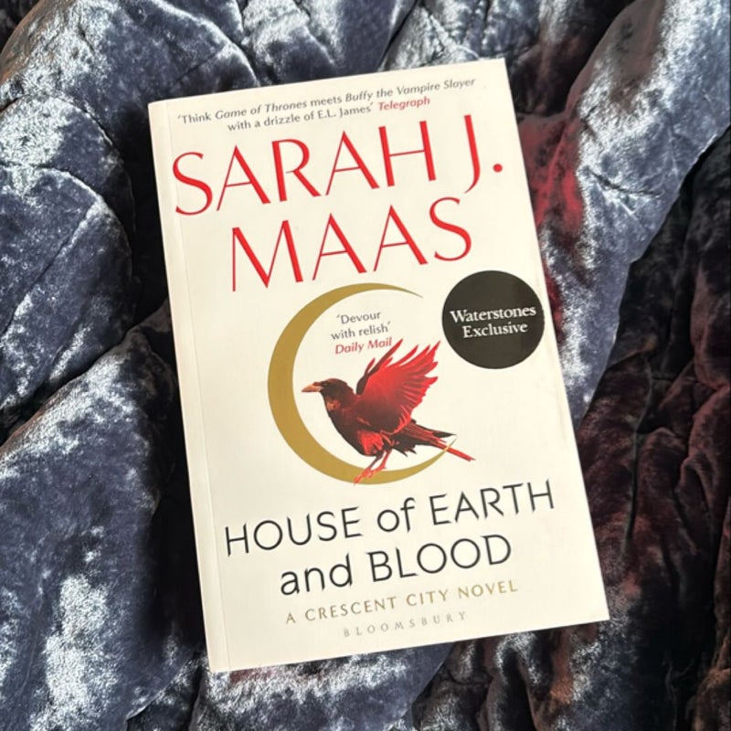 Waterstones Exclusive House of Earth and Blood 