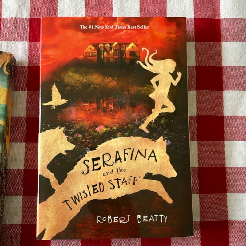 Serafina and the Twisted Staff (the Serafina Series Book 2)