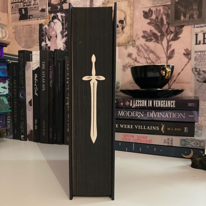 Chain of Gold (Fairyloot Edition)