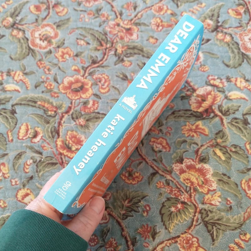 Dear Emma by Katie Heaney, Paperback | Pangobooks