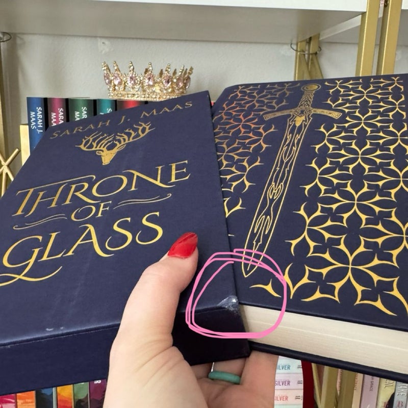 Throne of Glass Collector's Edition (including page overlays from The Dusty Shop)