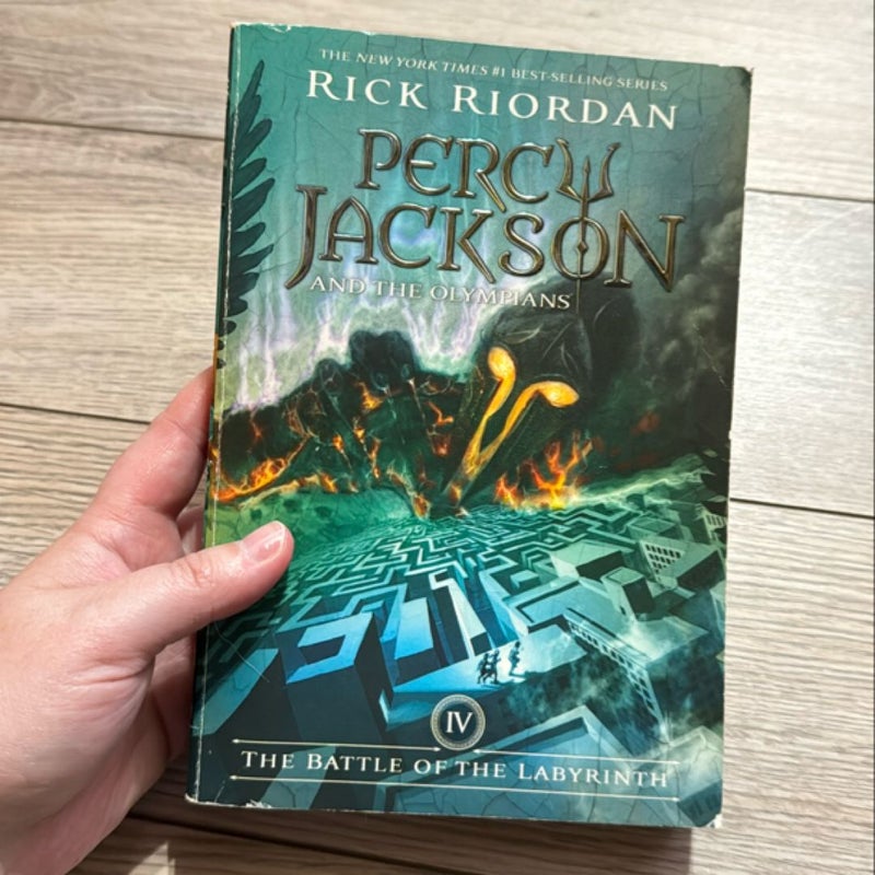 The Battle of the Labyrinth (Percy Jackson and the Olympians, Book Four)