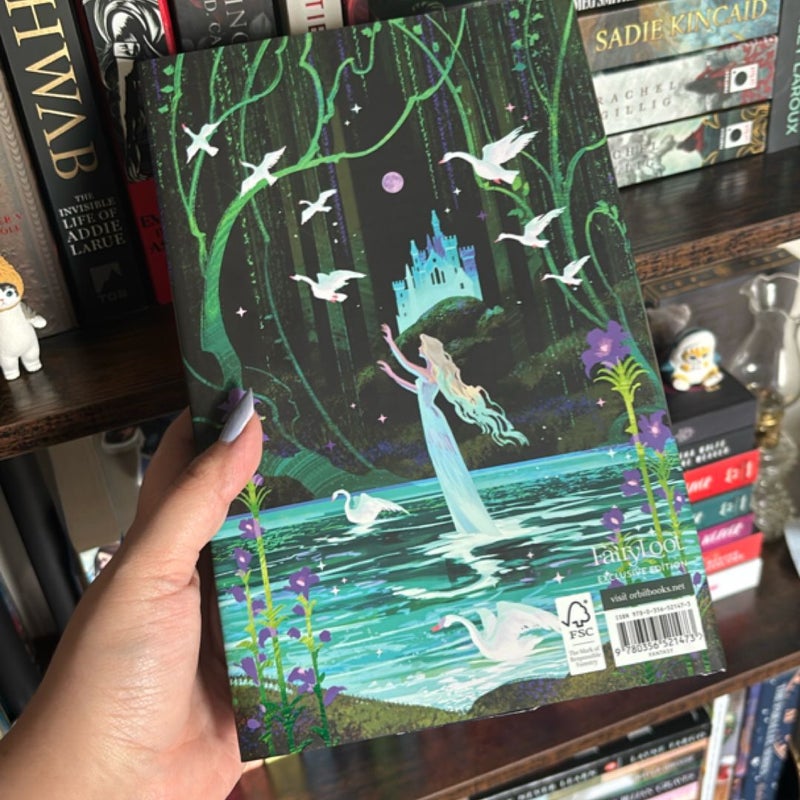 A Feather So Black (FairyLoot Sigend)