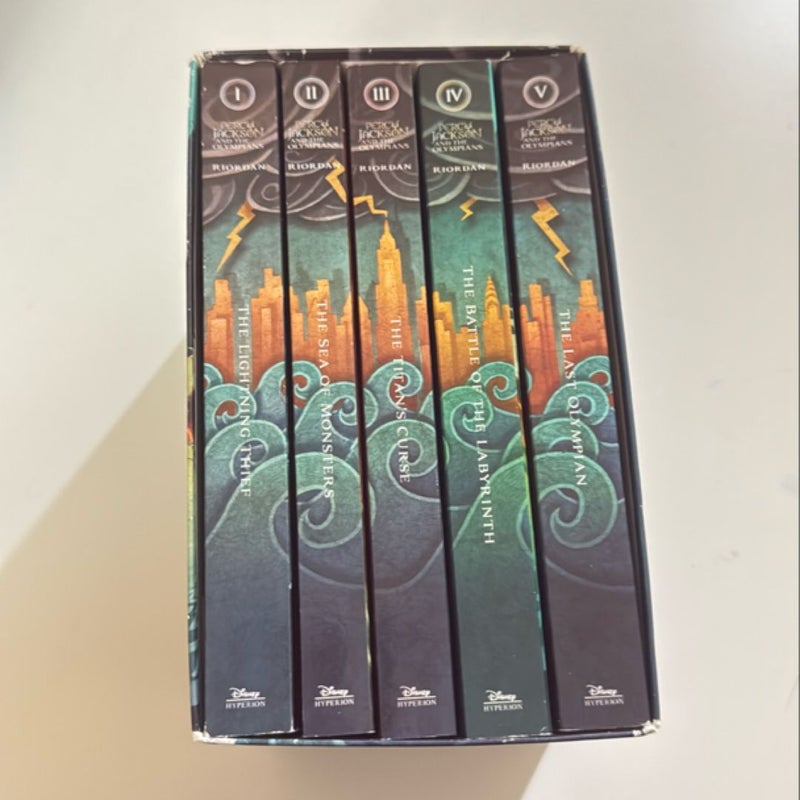 Percy Jackson and the Olympians 5 Book Paperback Boxed Set (new Covers W/poster)