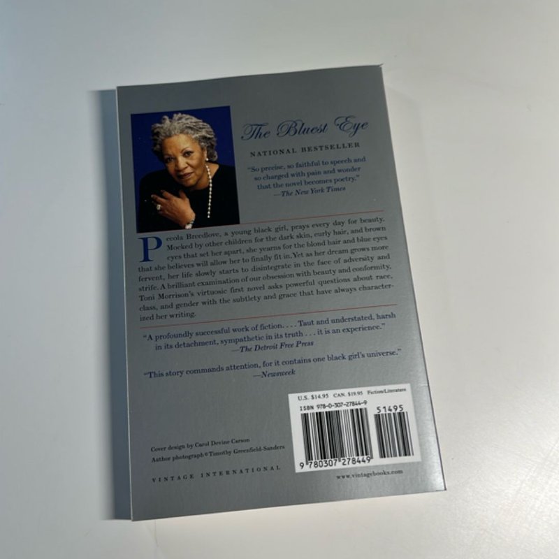 The Bluest Eye by Toni Morrison, Paperback | Pangobooks
