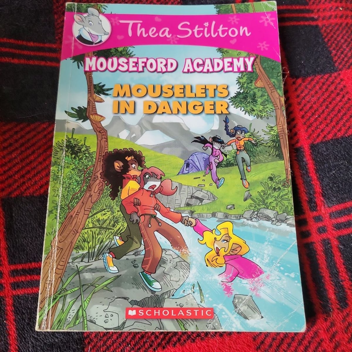 Mouselets in Danger by Thea Stilton