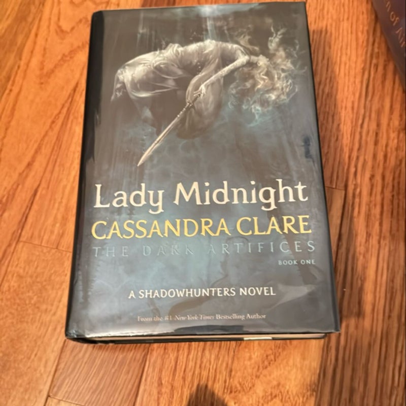 Lady Midnight, Lord of shadows, Queen of Air and Darkness