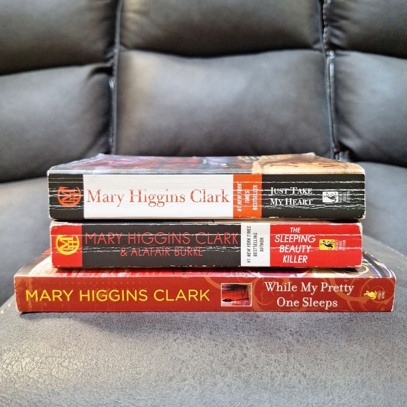 3 Mary Higgins Clark Bundle lot set. While My Pretty One Sleeps, The Sleeping Beauty Killer and Just Take My Heart