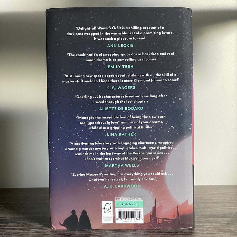 SIGNED - Winter’s Orbit Illumicrate Special Edition