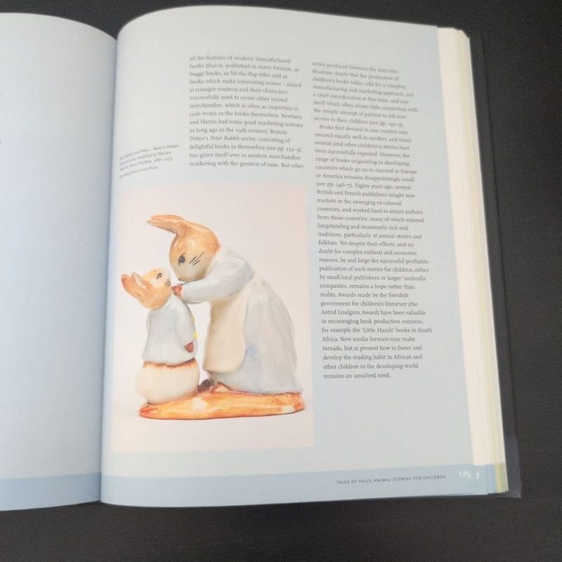 A History of Children's Books in 100 Books by Roderick Cave, Sara Ayad