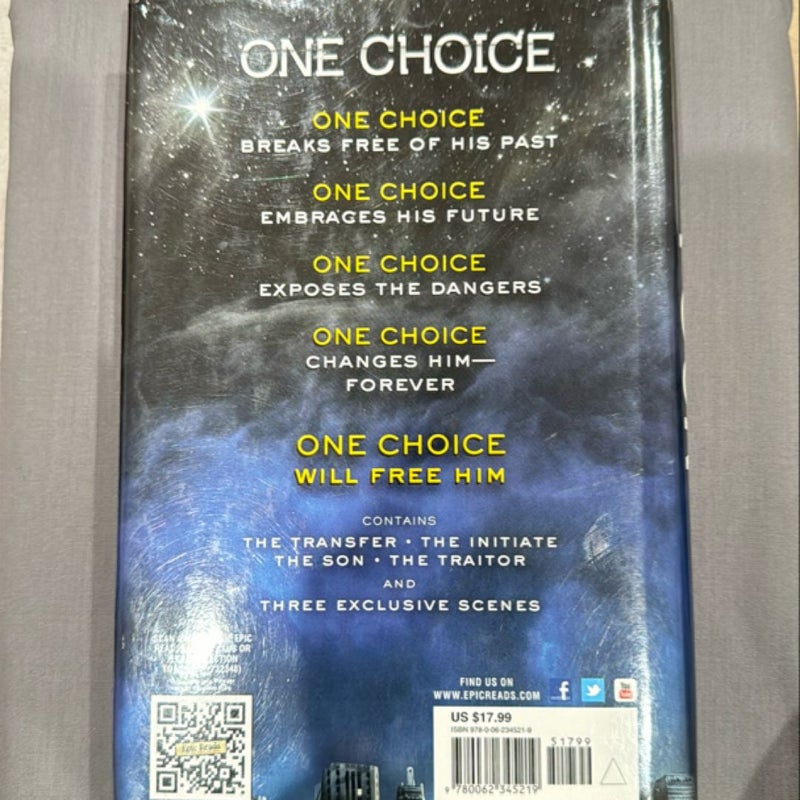 Four: a Divergent Collection