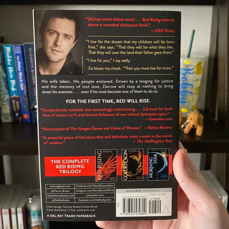 Red Rising by Pierce Brown, Paperback | Pangobooks