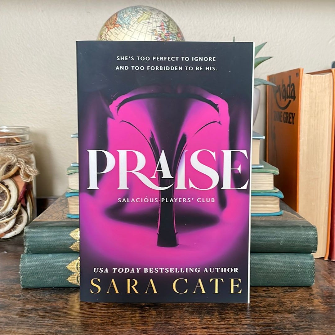 Praise by Sara Cate, Paperback Pangobooks