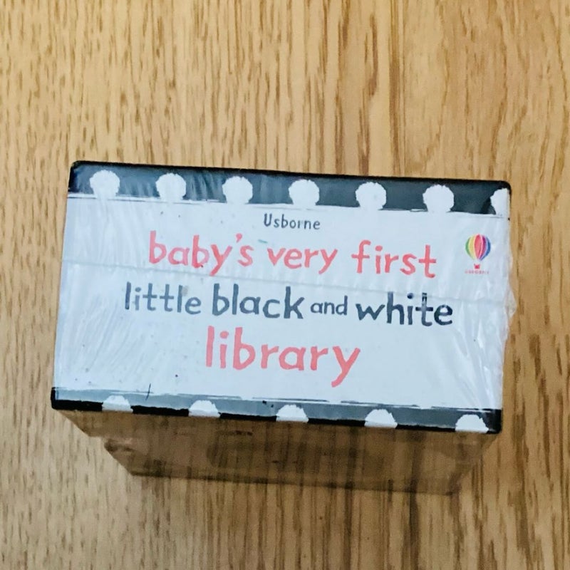 Baby's Very First Black and White Library