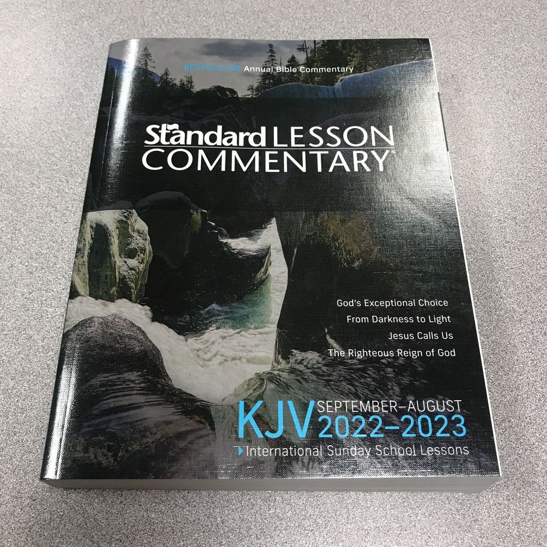 KJV Standard Lesson Commentary® 2022-2023 By , Paperback | Pangobooks