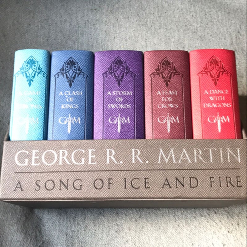 A Song Of Ice And Fire leather box set