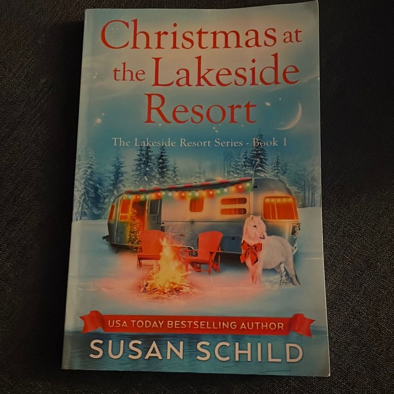 Christmas at the Lakeside Resort