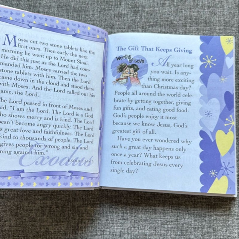 God's Little Princess Devotional Bible