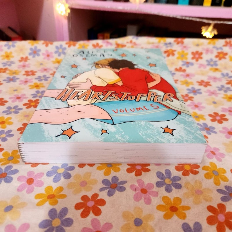 Heartstopper #5: a Graphic Novel