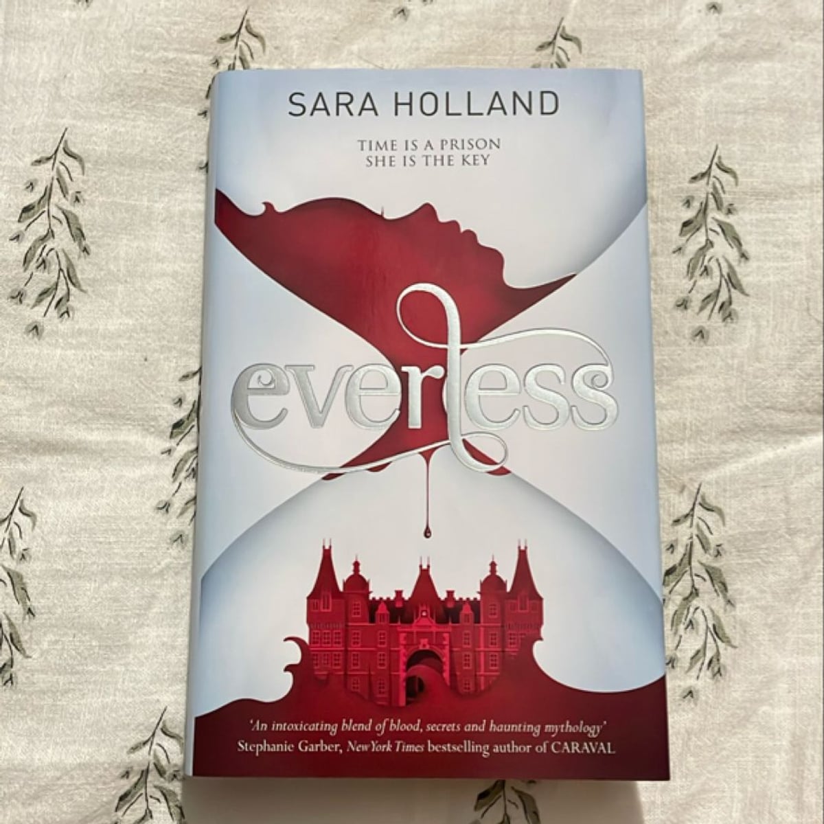 Everless by Sara Holland, Hardcover | Pangobooks