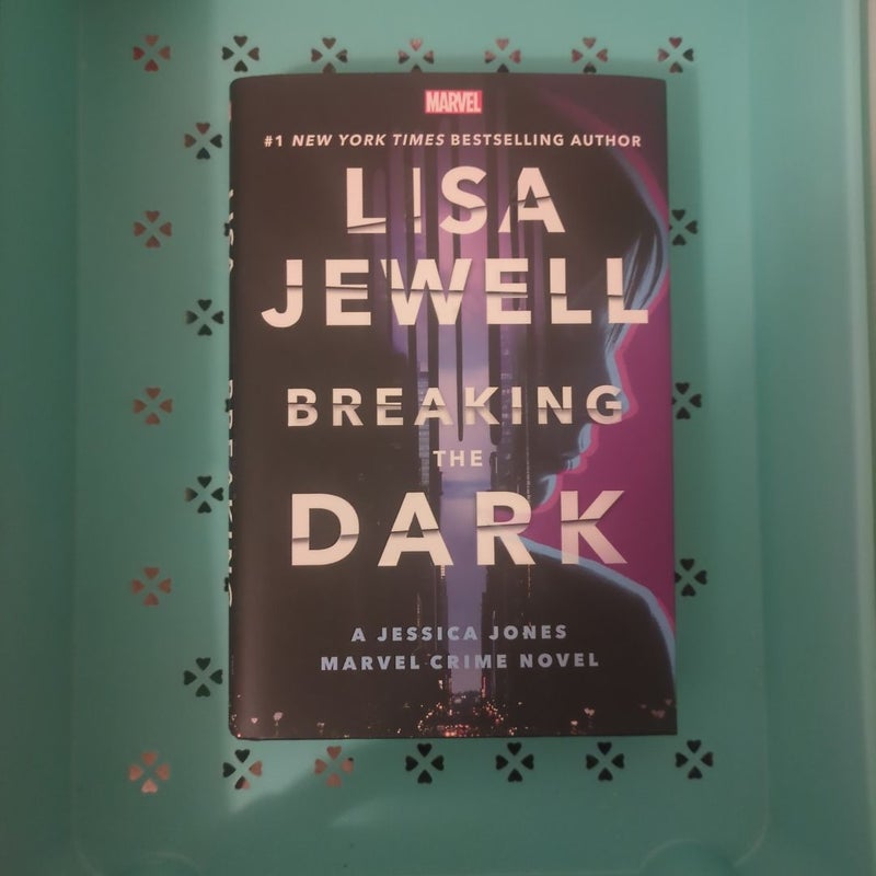 Breaking the Dark: a Jessica Jones Marvel Crime Novel