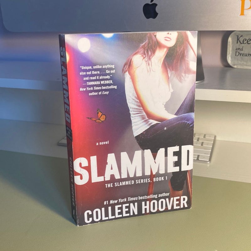 Colleen Hoover Slammed Boxed Set: Slammed, Point of Retreat, This Girl -  Box Set