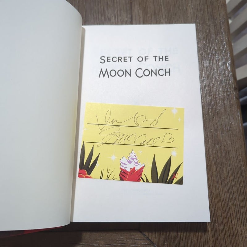 Fae crate exclusive - Secret of the Moon Conch 