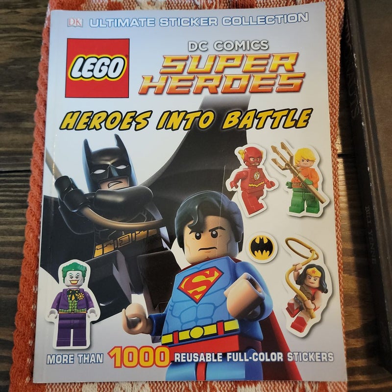 Ultimate Sticker Collection: LEGOÂ® DC Comics Super Heroes: Heroes into Battle