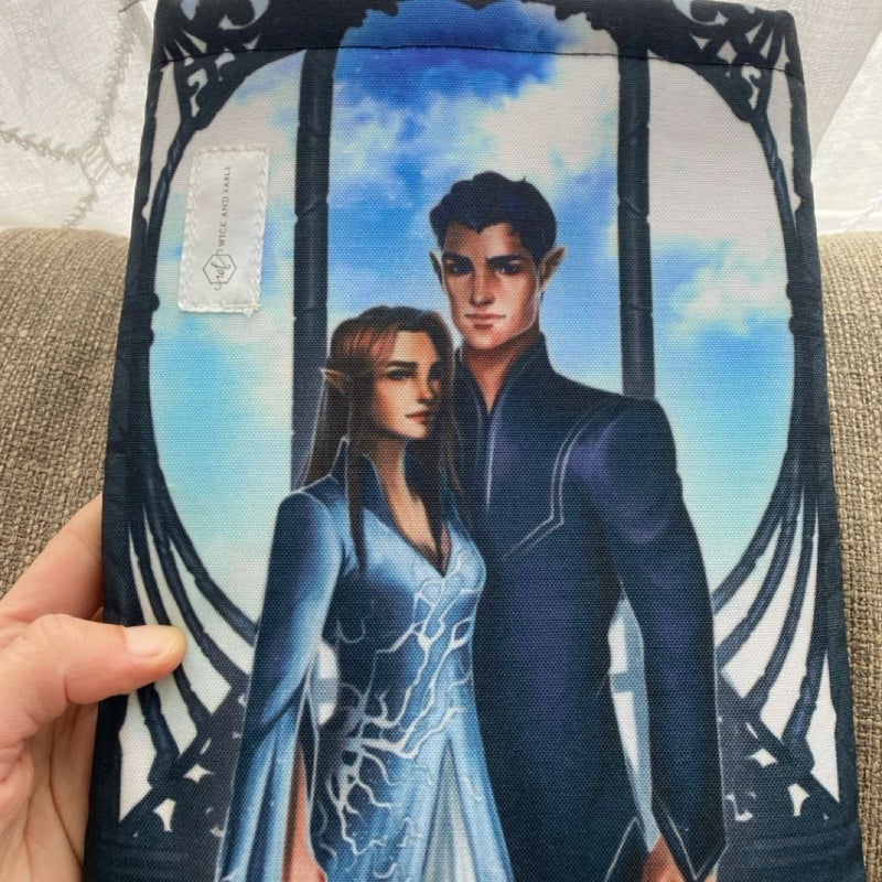 ACOTAR Feyre and Rhysand book sleeve 