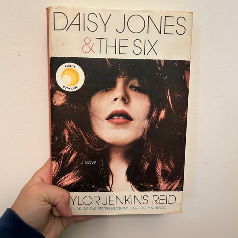 Daisy Jones and the Six *TRUE FIRST EDITION*
