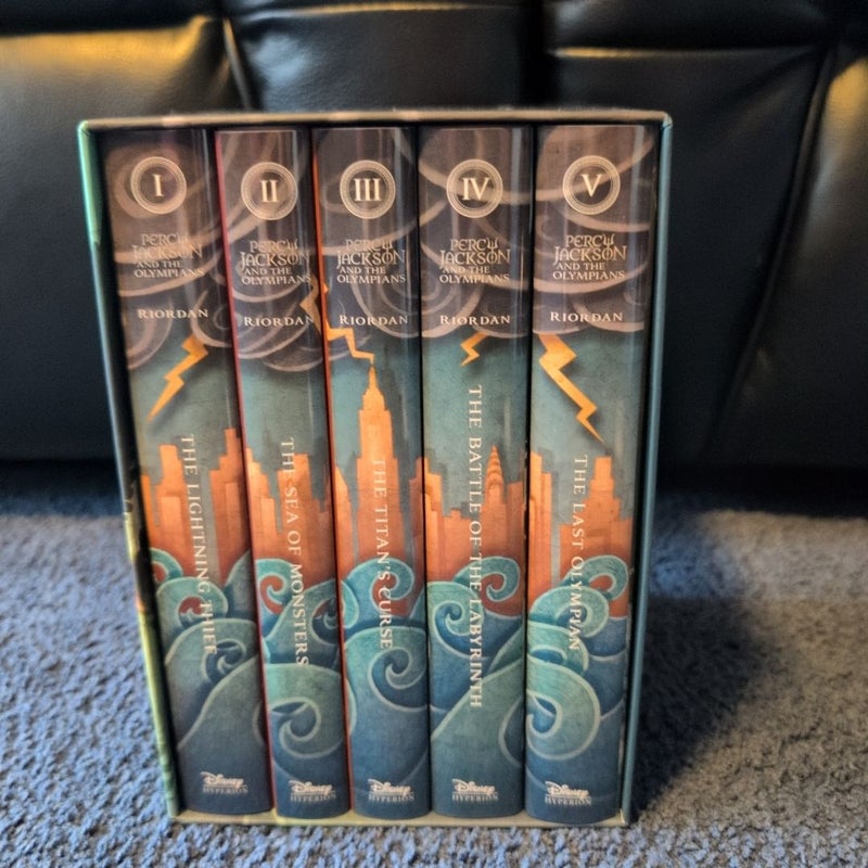 Percy Jackson and the Olympians Box Set, 5 Books