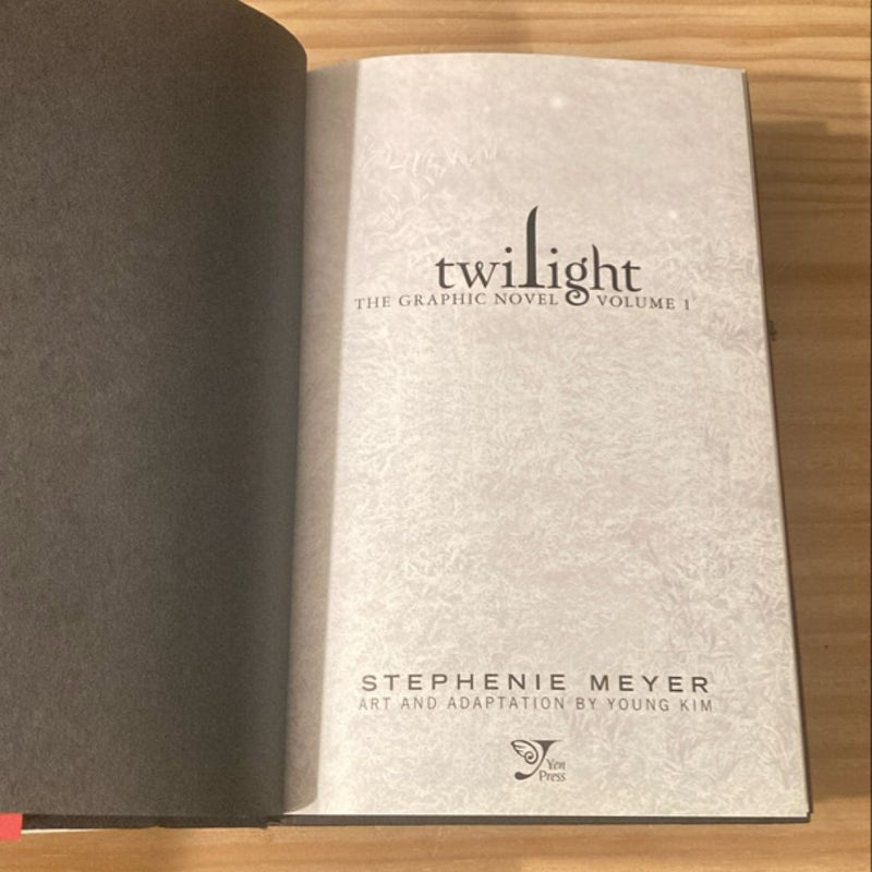 Twilight: the Graphic Novel, Vol. 1 & 2