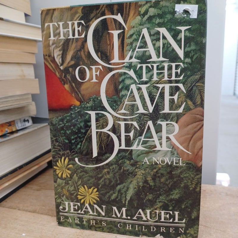 1st edition The Clan of the Cave Bear