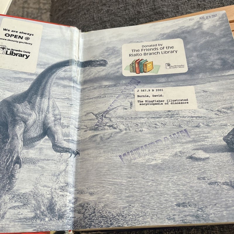 The Kingfisher Illustrated Dinosaur Encyclopedia