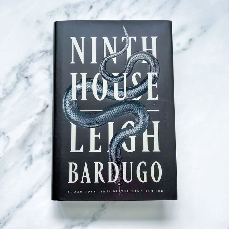 Ninth House - Barnes & Noble Exclusive Edition