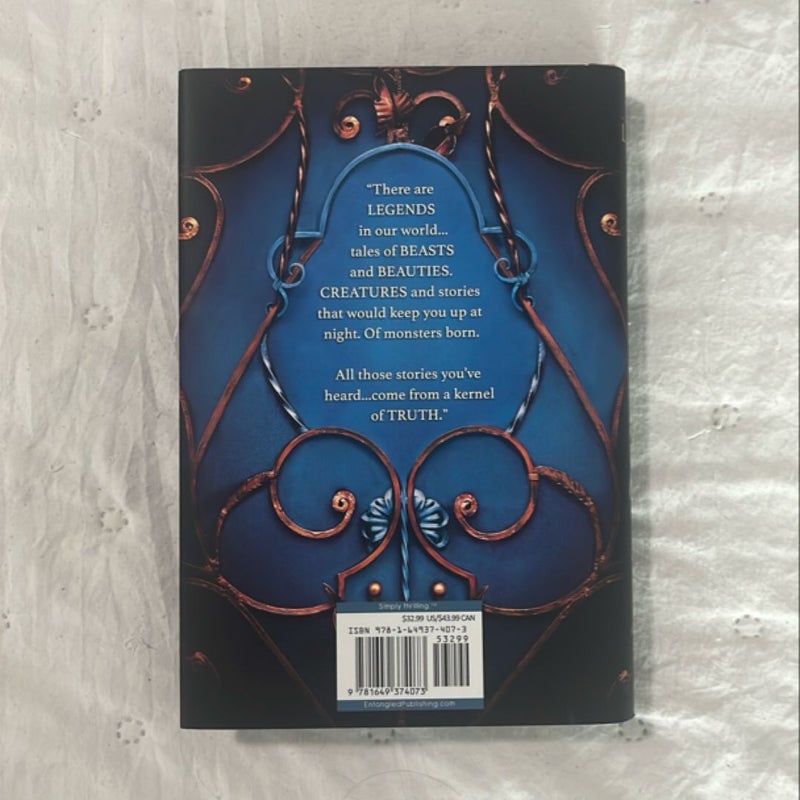 The Wren in the Holly Library (Deluxe Limited Edition)