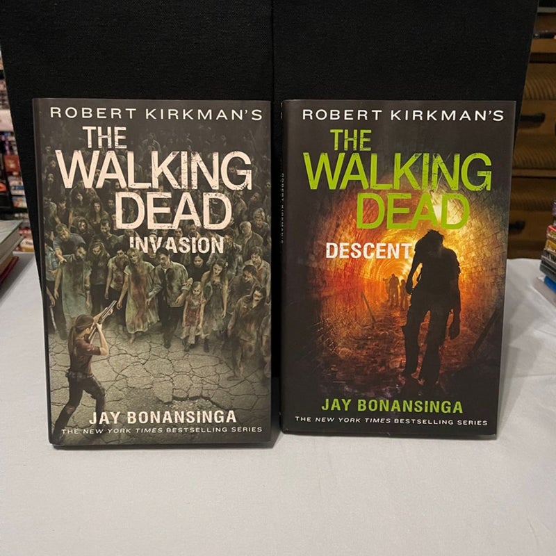 The Walking Dead Hardcover Book Set