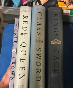 Red Queen, Glass sword, king’s cage books