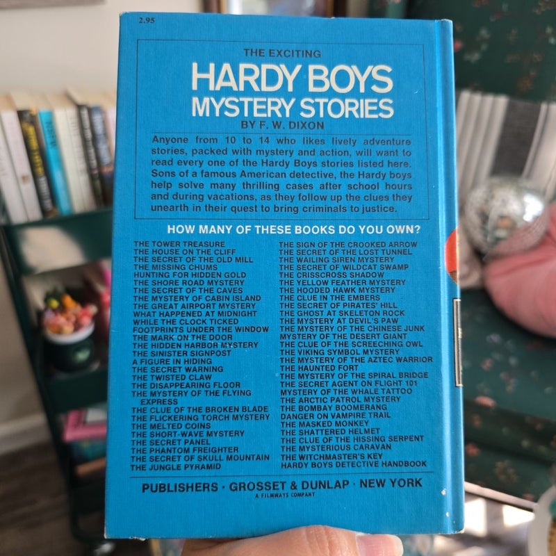 Hardy Boys 17: the Secret Warning