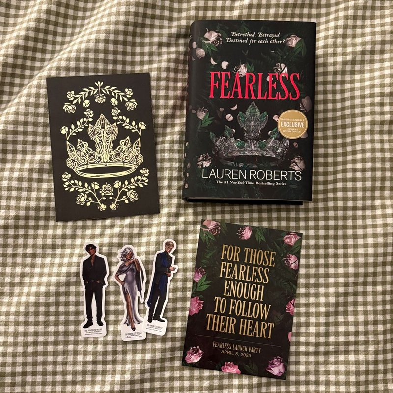 Fearless by Lauren Roberts, Hardcover | Pangobooks