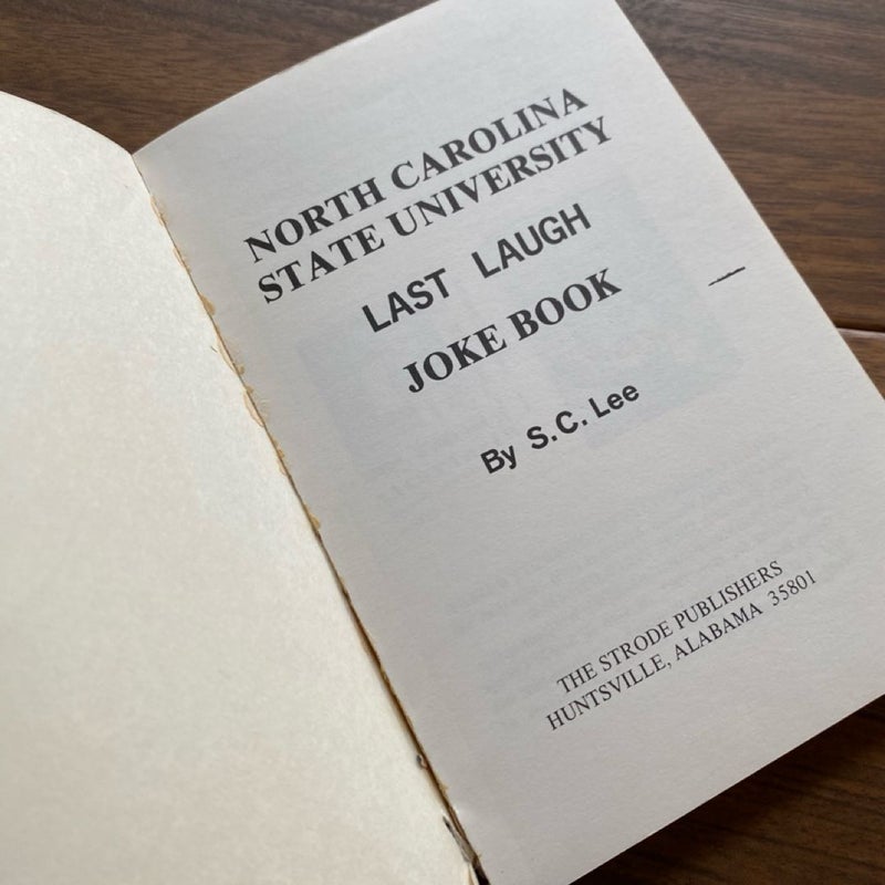 North Carolina vs. North Carolina State Last Laugh Joke Book (vintage 1981)