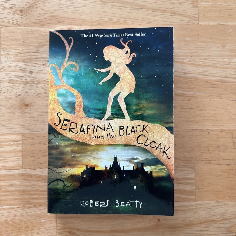 Serafina and the Black Cloak (the Serafina Series Book 1)
